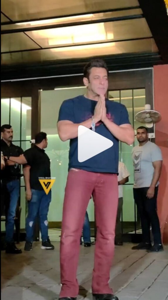 Salman Khan Dengue से रिकवर होकर जीजा आयुष की बर्थडे पार्टी में पहुंचे 