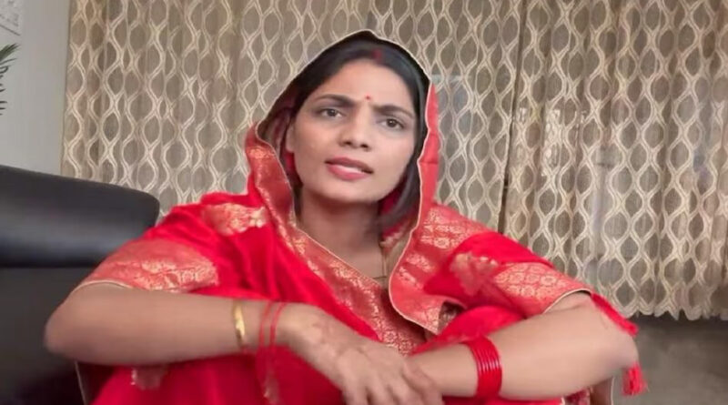 Singer Neha Singh राठौर को उत्तर प्रदेश पुलिस ने थमाया नोटिस