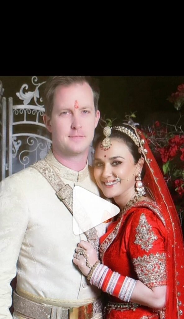 बॉलीवुड एक्ट्रेस प्रीति जिंटा की शादी को 7 साल हो गए है। प्रीति ने अपनी वेडिंग एनिवर्सरी पर एक खूबसूरत वीडियो साझा करते हुए अपने पति जीन गुडइनफ पर प्यार लुटाया है। 