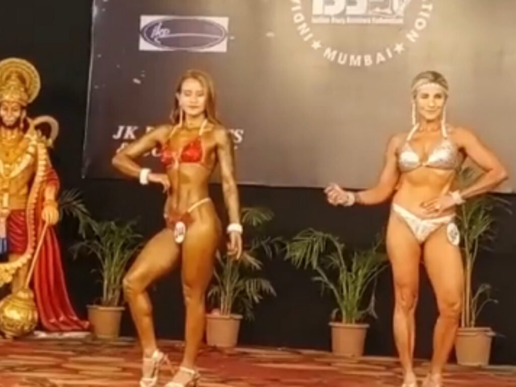 Bodybuilders:हनुमान की मूर्ति के सामने बॉडीबिल्डर्स के पोज पर मचा बवाल