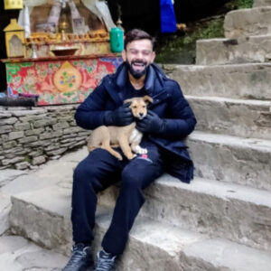 Virat puppy: विराट कोहली ने पपी के साथ शेयर की फोटो, लोगों ने किए कमेंट