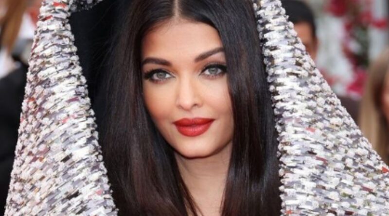 Aishwarya stuns:ऐश्वर्या राय ने रेड कार्पेट पर बिखेरा जलवा