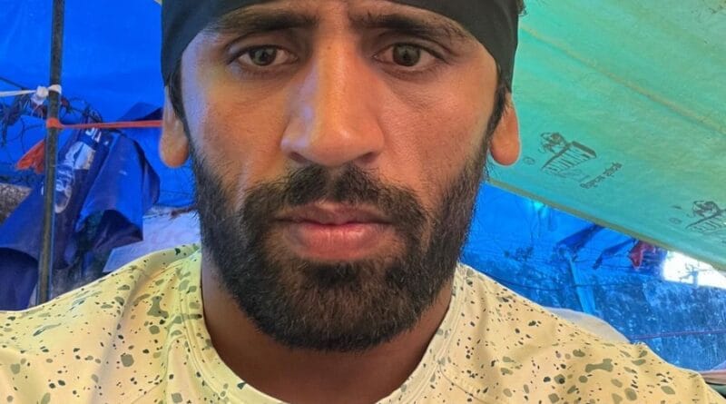 Wrestler Bajrang Punia: दबाव में थे नाबालिग के पिता