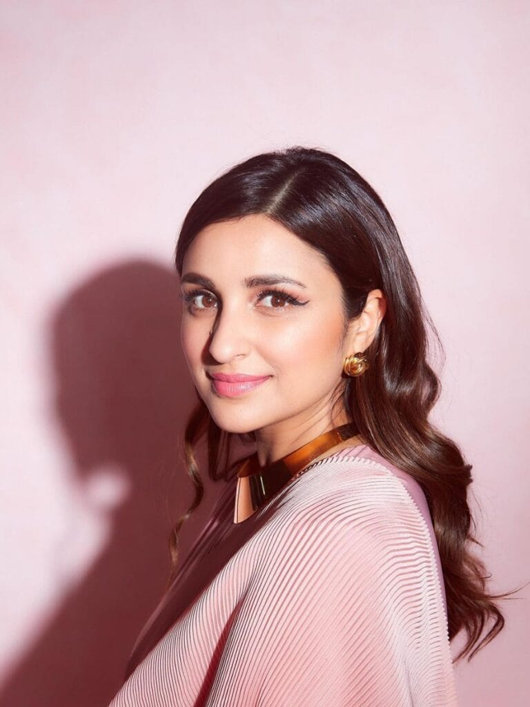 Parineeti Chopra upset: पैपराजी पर झल्ला उठीं परिणीति चोपड़ा