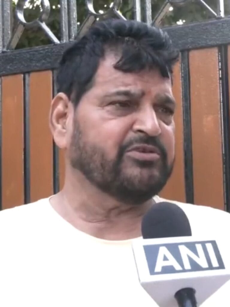 Crime Scene रीक्रिएट करने WFI ऑफिस पहुंची दिल्ली पुलिस