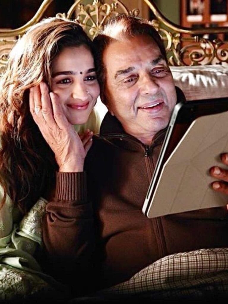 Dharmendra photo: आलिया भट्ट ने दिलाई धर्मेंद्र को रोमांटिक दिनों की याद