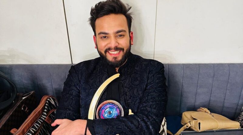 Bigg Boss OTT 2 Winner : एल्विश यादव ने जीती बिग बॉस ओटीटी 2 की ट्रॉफी