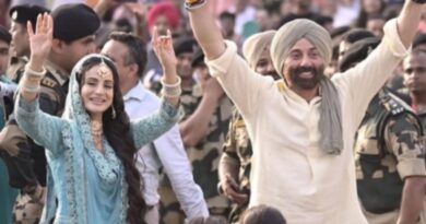 Gadar 2 फिल्म के प्रमोशन के लिए वाघा बॉर्डर पहुंचे सनी देओल और अमीषा पटेल, जमकर किया डांस, देखें वीडियो