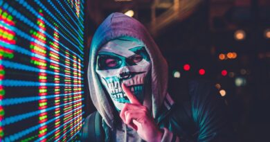 Pakistani Hackers बना रहे हैं भारतीयों को निशाना, डिलीट करें ये Apps