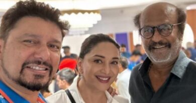 माधुरी दीक्षित ने रजनीकांत संग शेयर की प्यारी तस्वीर, कहा- 'उतर से दक्षिण...'