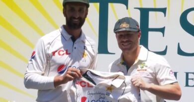 David Warner को मैच के बाद पाकिस्तान टीम ने जर्सी गिफ्ट की