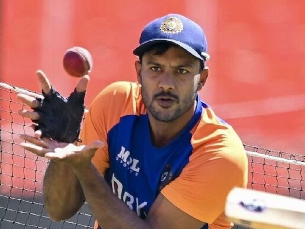 Mayank Agarwal को हवाई यात्रा के दौरान दिया गया जहर