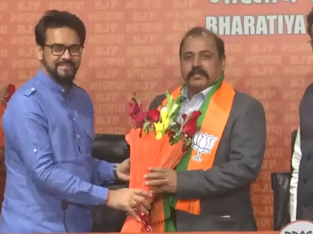 पूर्व वायुसेना प्रमुख आरकेएस भदौरिया ने थामा बीजेपी का दामन, राफेल जेट डील में निभाया था अहम रोल 6 RKS Bhadauria Joins BJP : पूर्व वायुसेना प्रमुख आरकेएस भदौरिया ने थामा बीजेपी का दामन, राफेल जेट डील में निभाया था अहम रोल