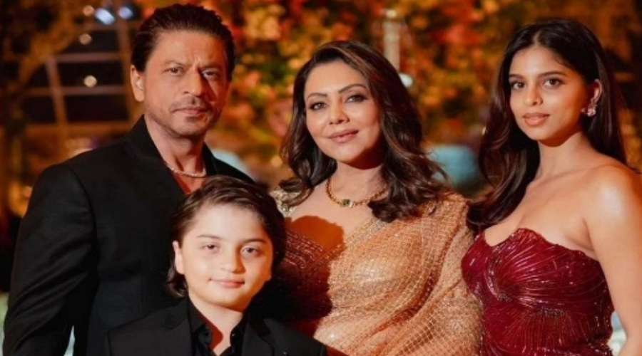 शाहरुख खान-रिहाना के साथ में डांस से लेकर आदित्य-अन्नया की मस्ती तक, देखिए अनंत अंबानी के प्री वेडिंग फंक्शन की इनसाइड तस्वीरें
