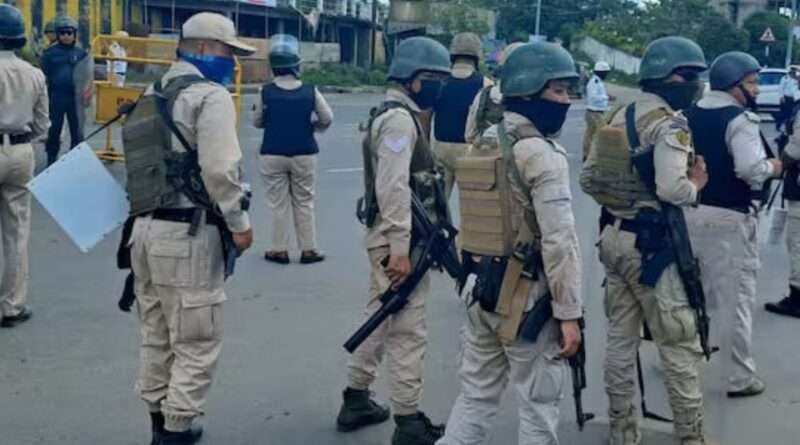 Manipur Violence: मणिपुर में नहीं थम रही हिंसा, कुकी उग्रवादियों ने CRPF के दो जवानों की हत्या की