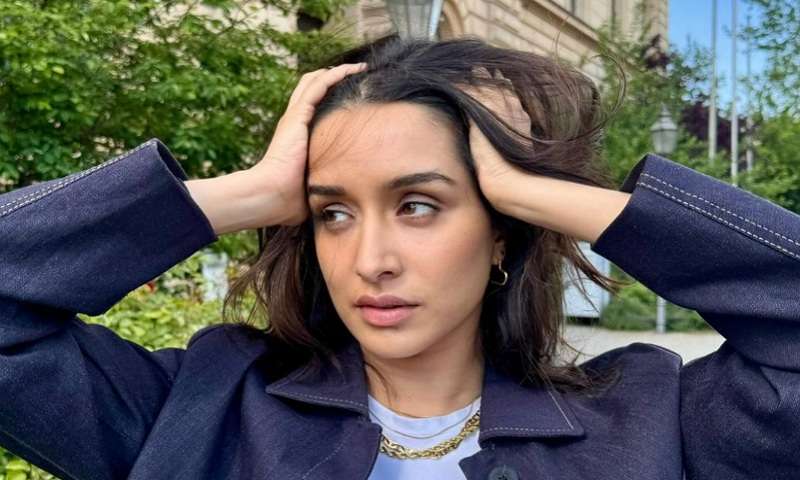 Shraddha Kapoor : गर्मी से परेशान हुई श्रद्धा कपूर को सता रही है पहाड़ों की याद, खूबसूरत तस्वीरें शेयर कर बयां किया दिल का हाल