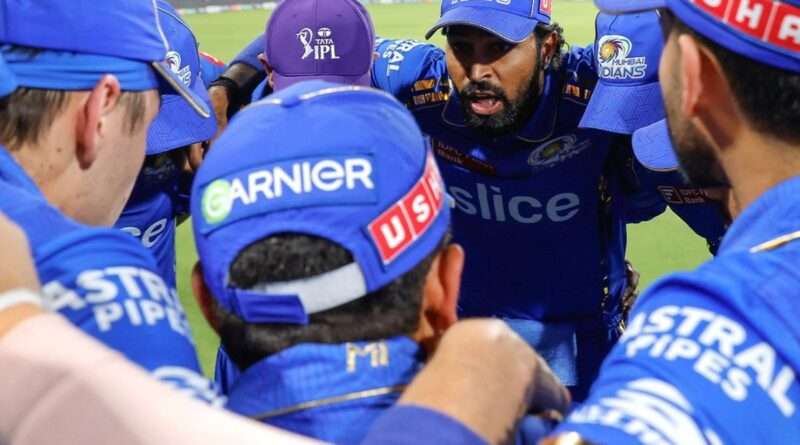 BCCI fine: BCCI ने पूरी मुंबई इंडियंस टीम पर ठोका मोटा जुर्माना
