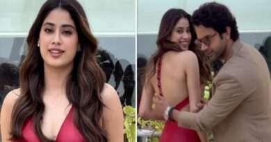 Janhvi Kapoor Ball: प्रमोशन करने निकली जान्हवी