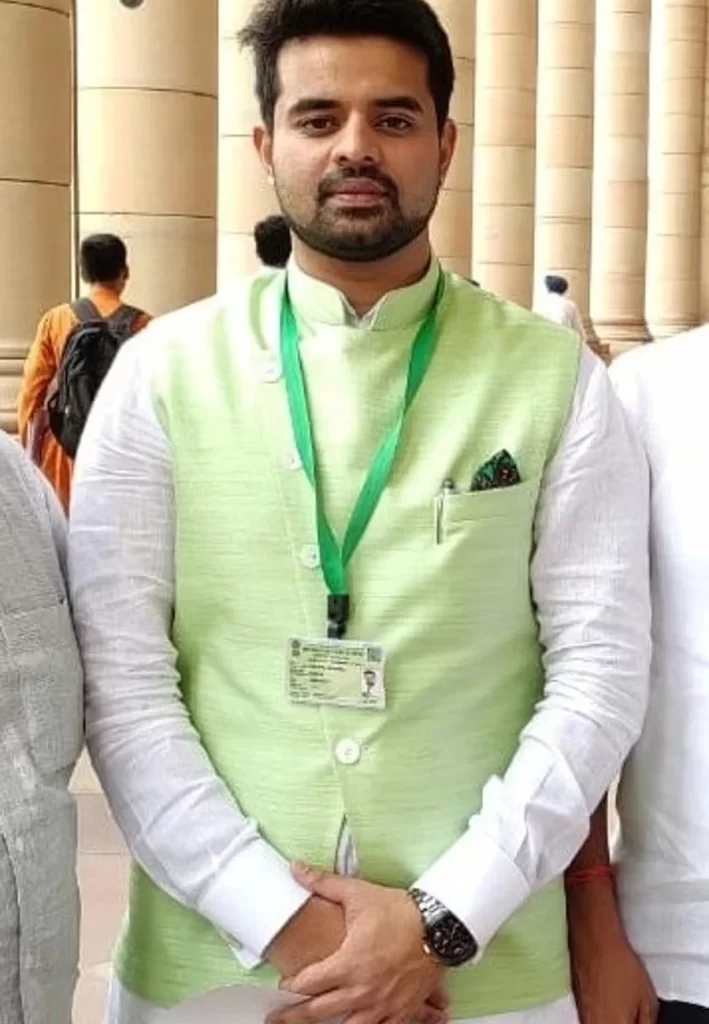 Prajwal Revanna Rape Case:'वीडियो कॉल कर मेरे कपड़े उतरवाए, मेरी मां का रेप किया' पीड़िता ने SIT के सामने दिया ब्यान