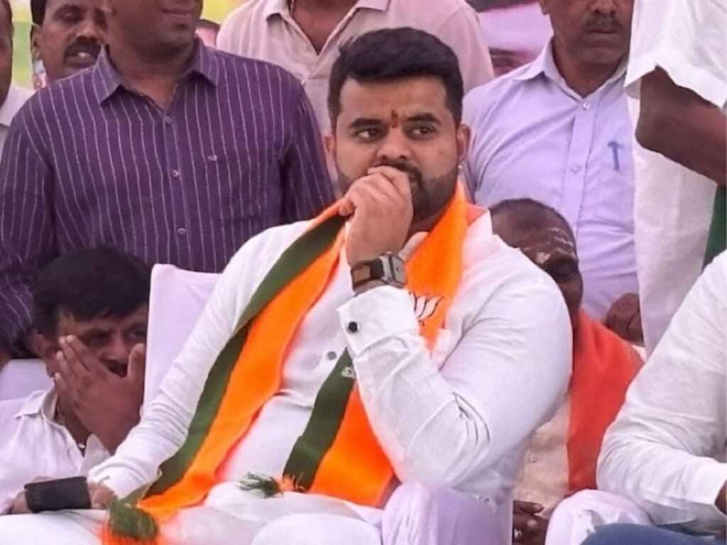 Sex Tape Scandal में प्रज्वल रेवन्ना के खिलाफ रेप का मामला दर्ज
