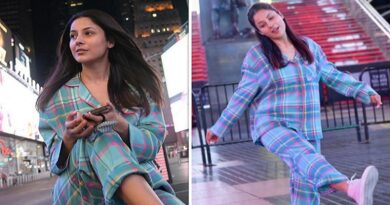 Shehnaaz Gill : नाइट सूट पहन टाइम्स स्क्वायर पर पोज देते नजर आई