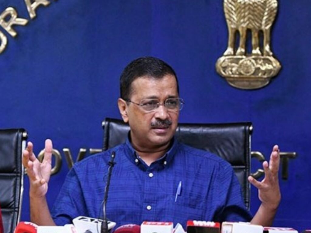 Delhi CM Arvind Kejriwal ने दिया इस्तीफा