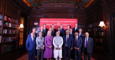 PM Modi ने USA में कंपनियों के CEOs के साथ की गोलमेज बैठक