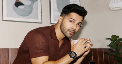 Varun Dhawan : बेटी नहीं बल्कि इस खास शख्स को हाथों से खाना खिलाते है