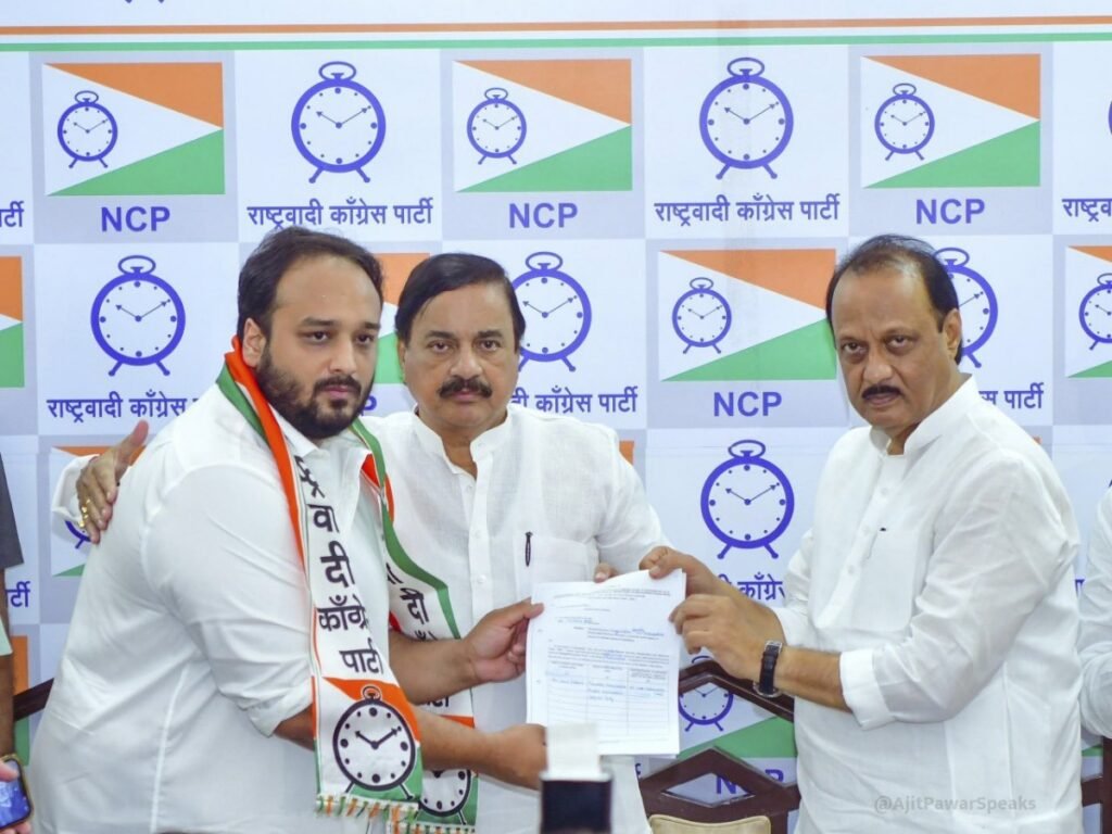 Zeeshan Siddique NCP में शामिल हुए, कांग्रेस को लगा झटका
