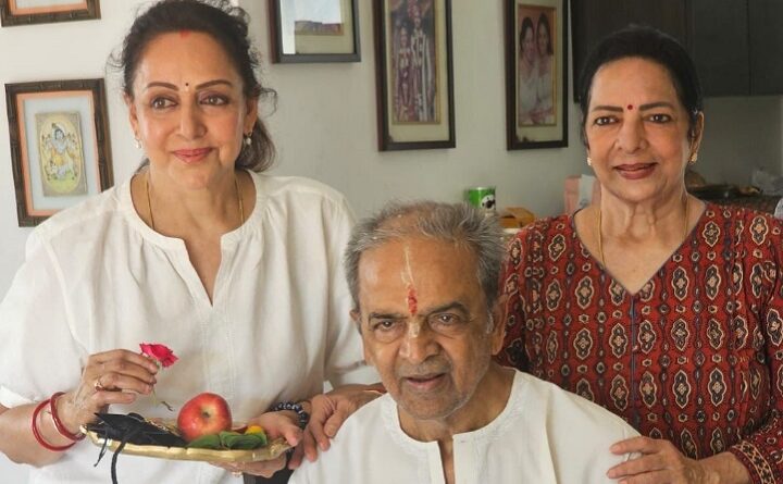 Hema Malini ने भाई-भाभी के साथ मनाया भाई दूज