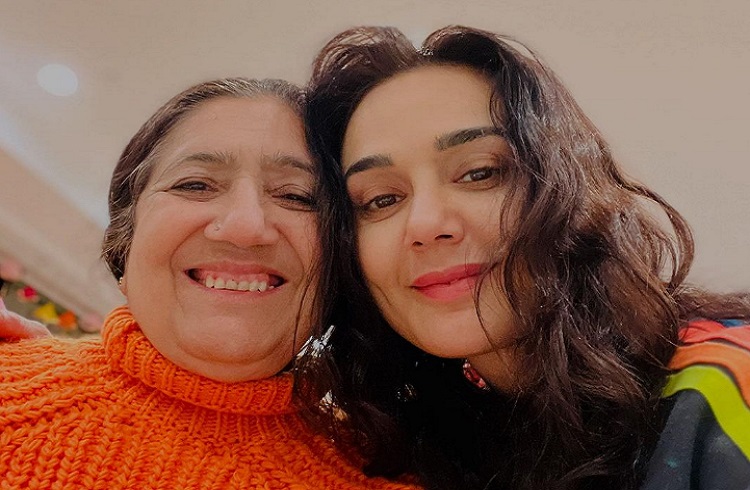 Preity Zinta shared pictures of mother Neelprabha's birthday