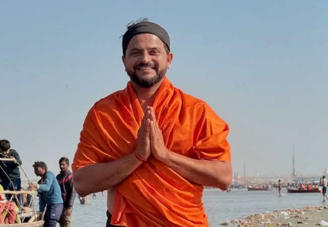 Suresh Raina: सुरेश रैना ने महाकुंभ में लगाई आस्था की डुबकी, पत्नी प्रियंका चौधरी भी साथ आई नजर
