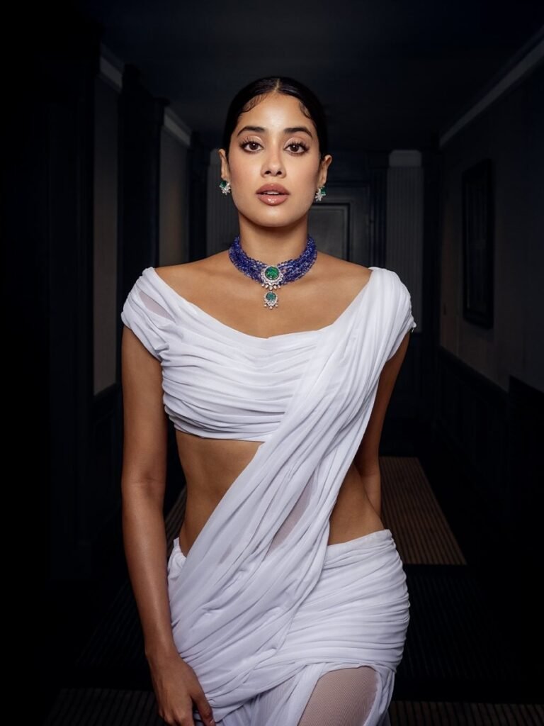 Janhvi Kapoor 25: जन्मदिन पर तिरुपति बालाजी पहुंची जान्हवी कपूर