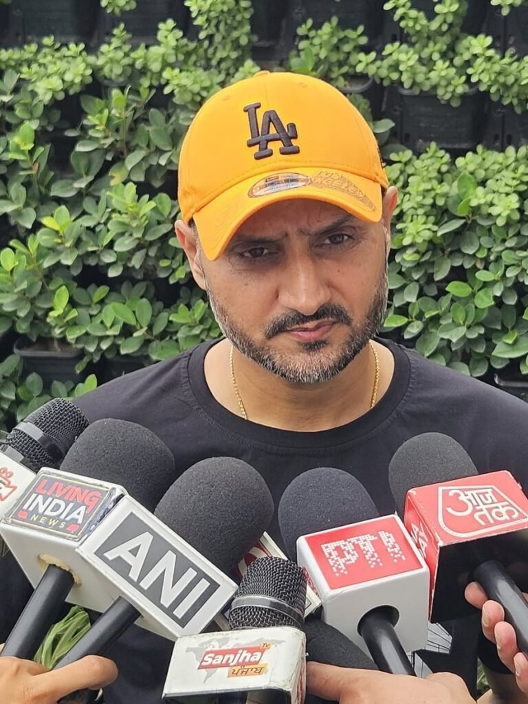 Bhajji: हरभजन सिंह ने BCCI पर लगाया ये बड़ा आरोप