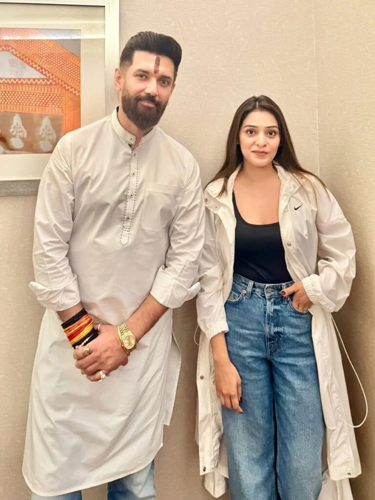 RJ Mahvash warned trolled by sharing a photo with Chirag Paswan
