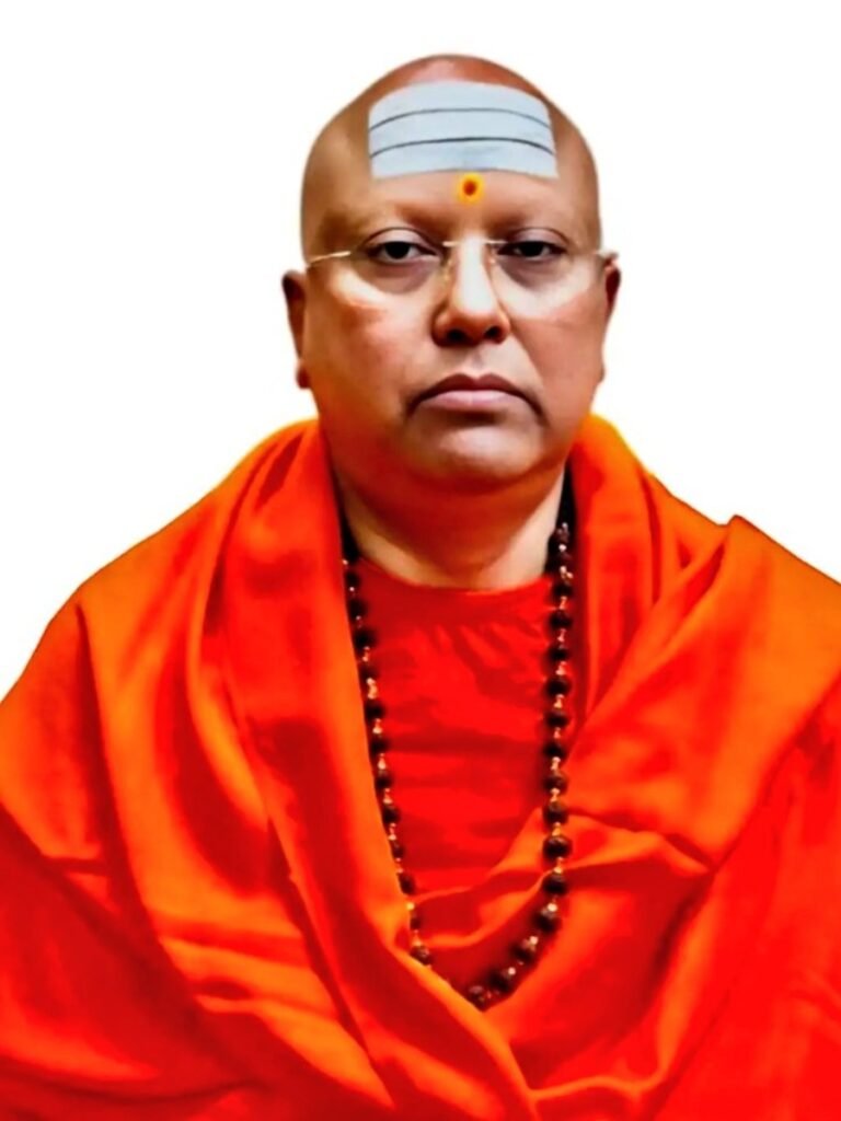 स्वामी चैतन्यानंद सरस्वती के खिलाफ रेप केस में FIR दर्ज 18 Swami Chaitanyananda Saraswati के खिलाफ रेप केस में FIR दर्ज