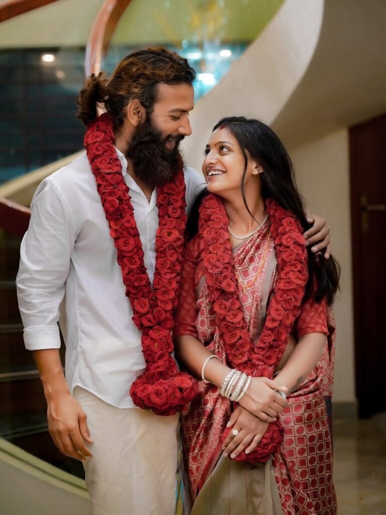 Monalisa Bhosle married her boyfriend Farhan