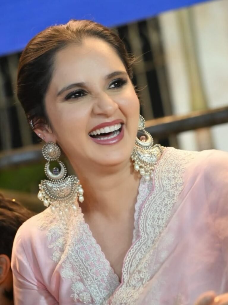 Sania Mirza returns to India from Dubai