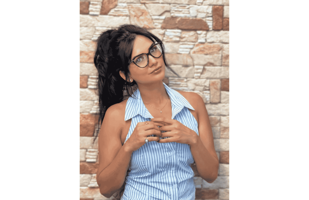 Actress Akanksha Chamola is bisexual